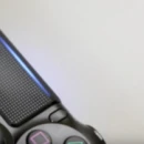 Un nuovo unboxing della PlayStation 4 Slim ci mostra il restyle del DualShock 4