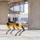 Spot, il cane robot nella costruzione della sede apple a londra